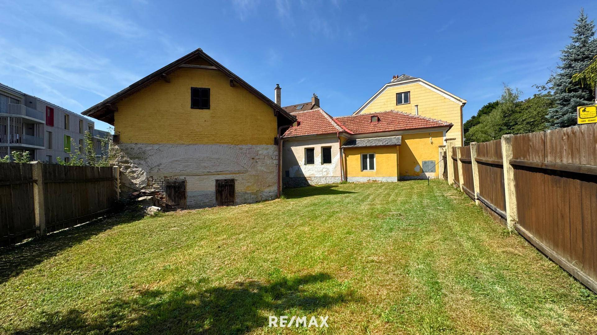 Garten und Hausansicht