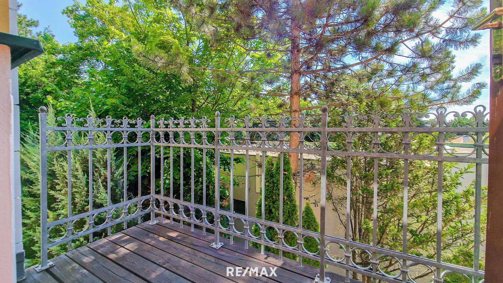 BALKON (OBERGESCHOSS)