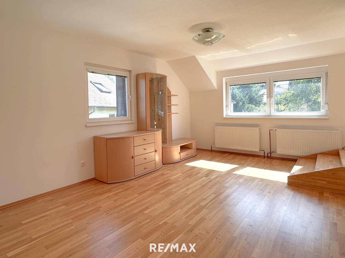 Wohnzimmer DG