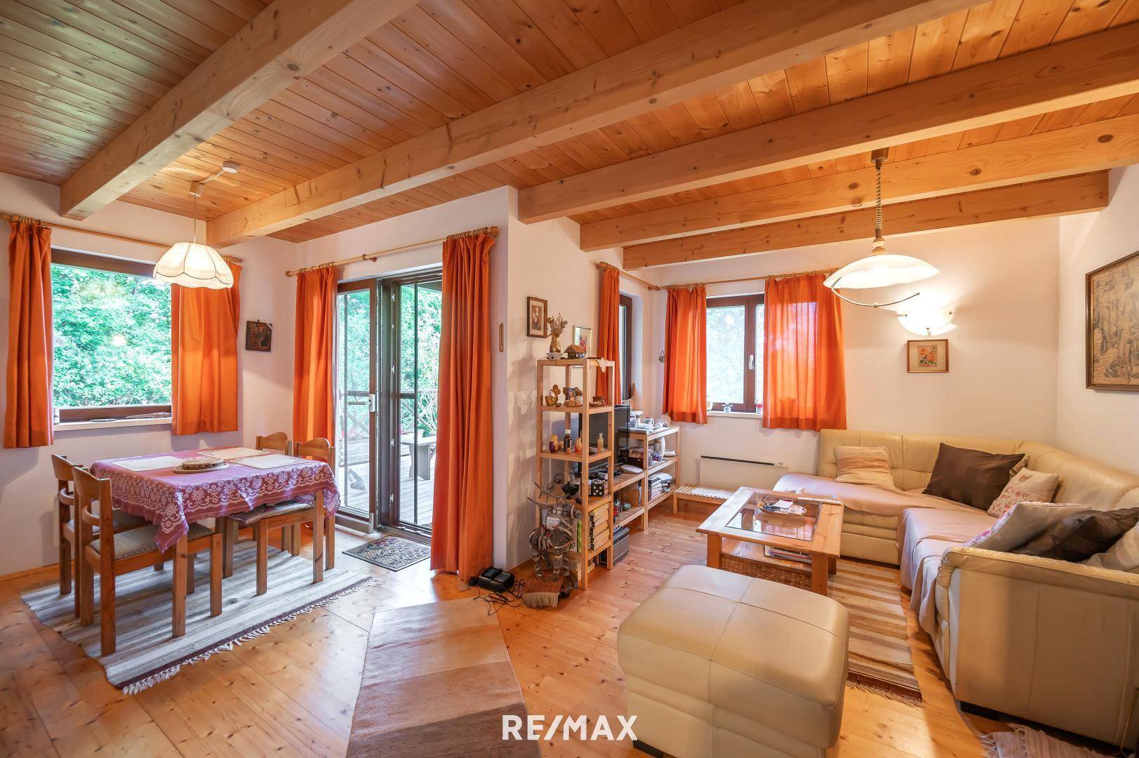 Wohn- und Esszimmer