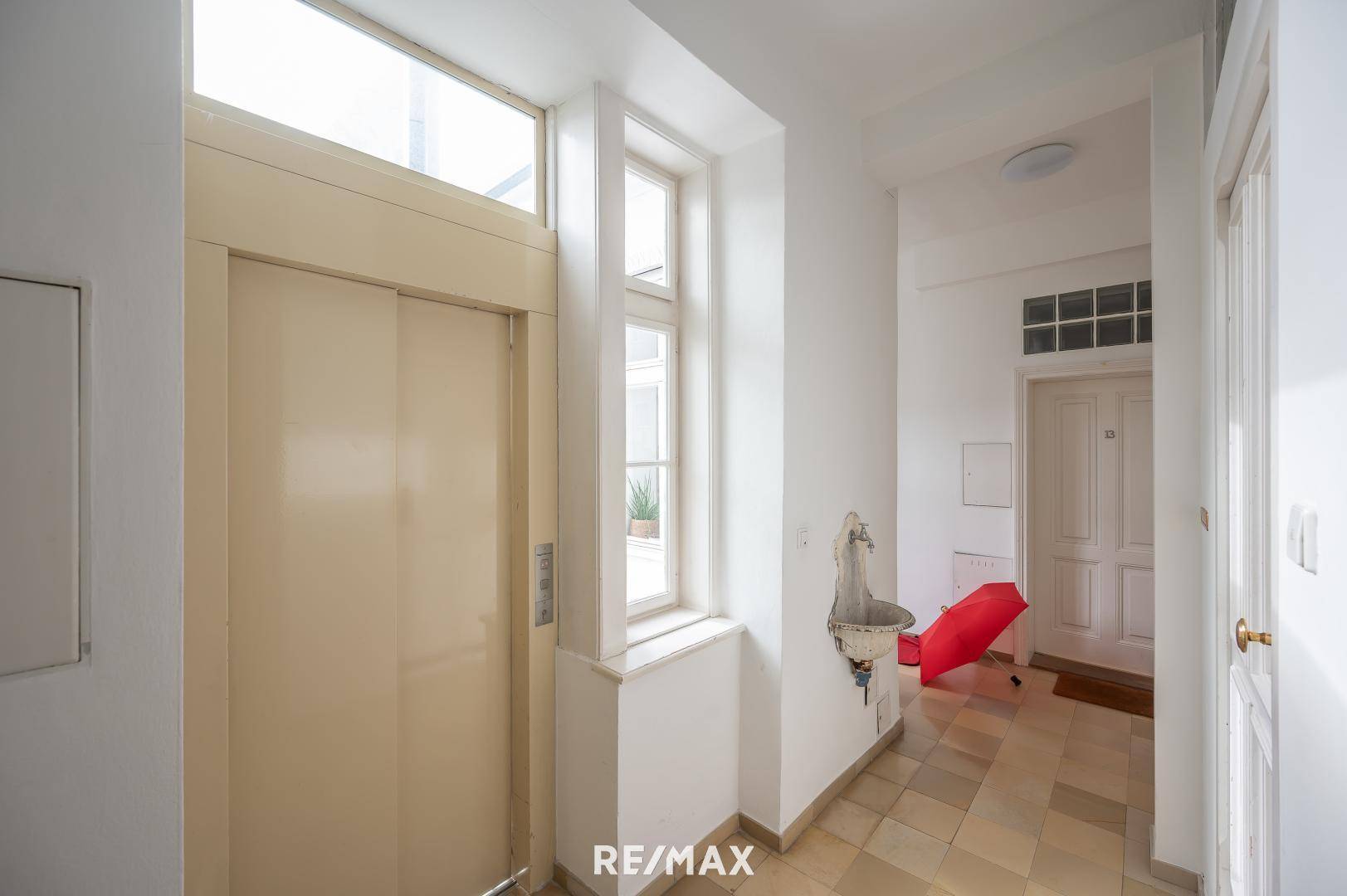 Lift vorhanden