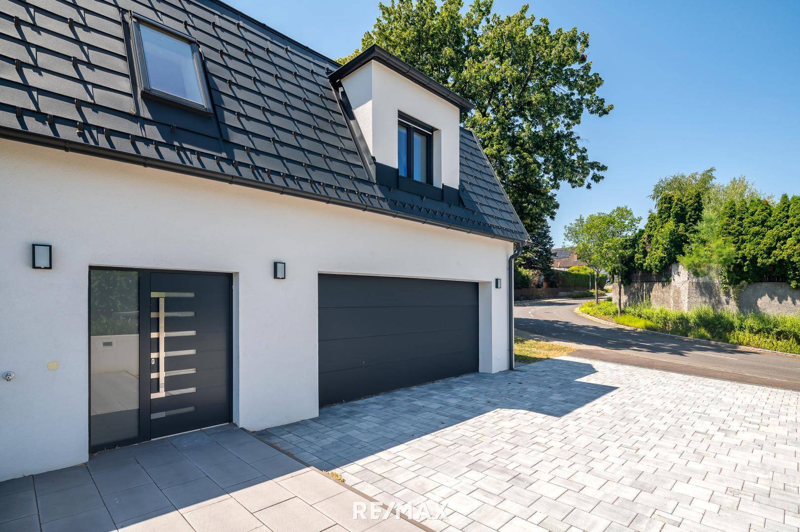 Aussenansicht - Garage