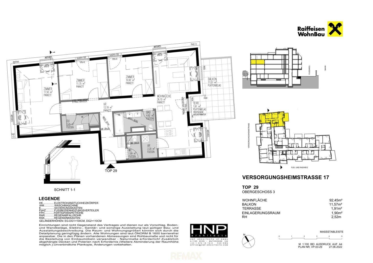 Grundriss der Wohnung TOP 29 mit offenem Layout, Balkon und zusätzlicher Terrasse.