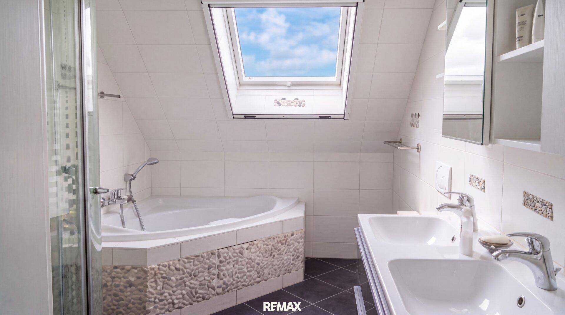 Badezimmer Obergeschoß Haus Bisamberg