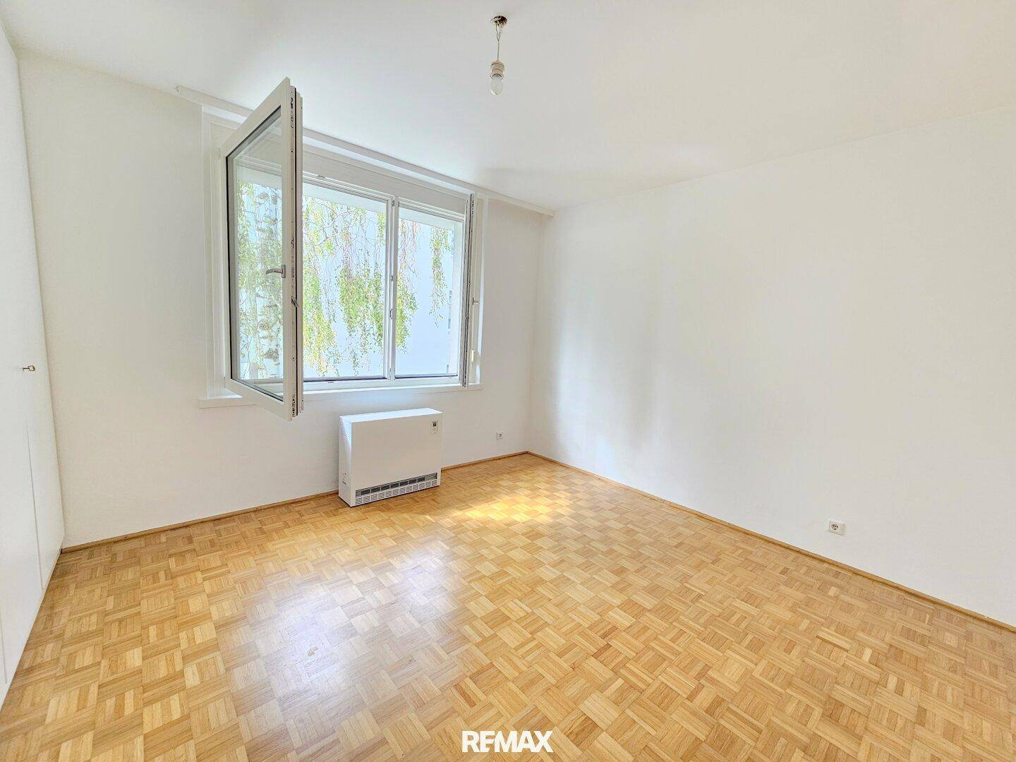 Zimmer 4 (West)