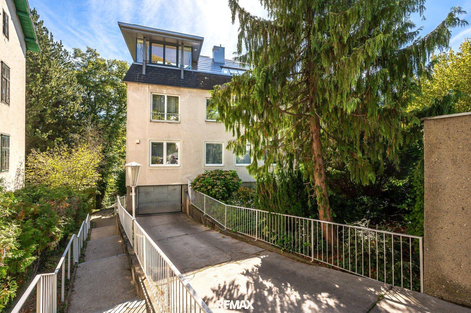 Garageneinfahrt Haus 1