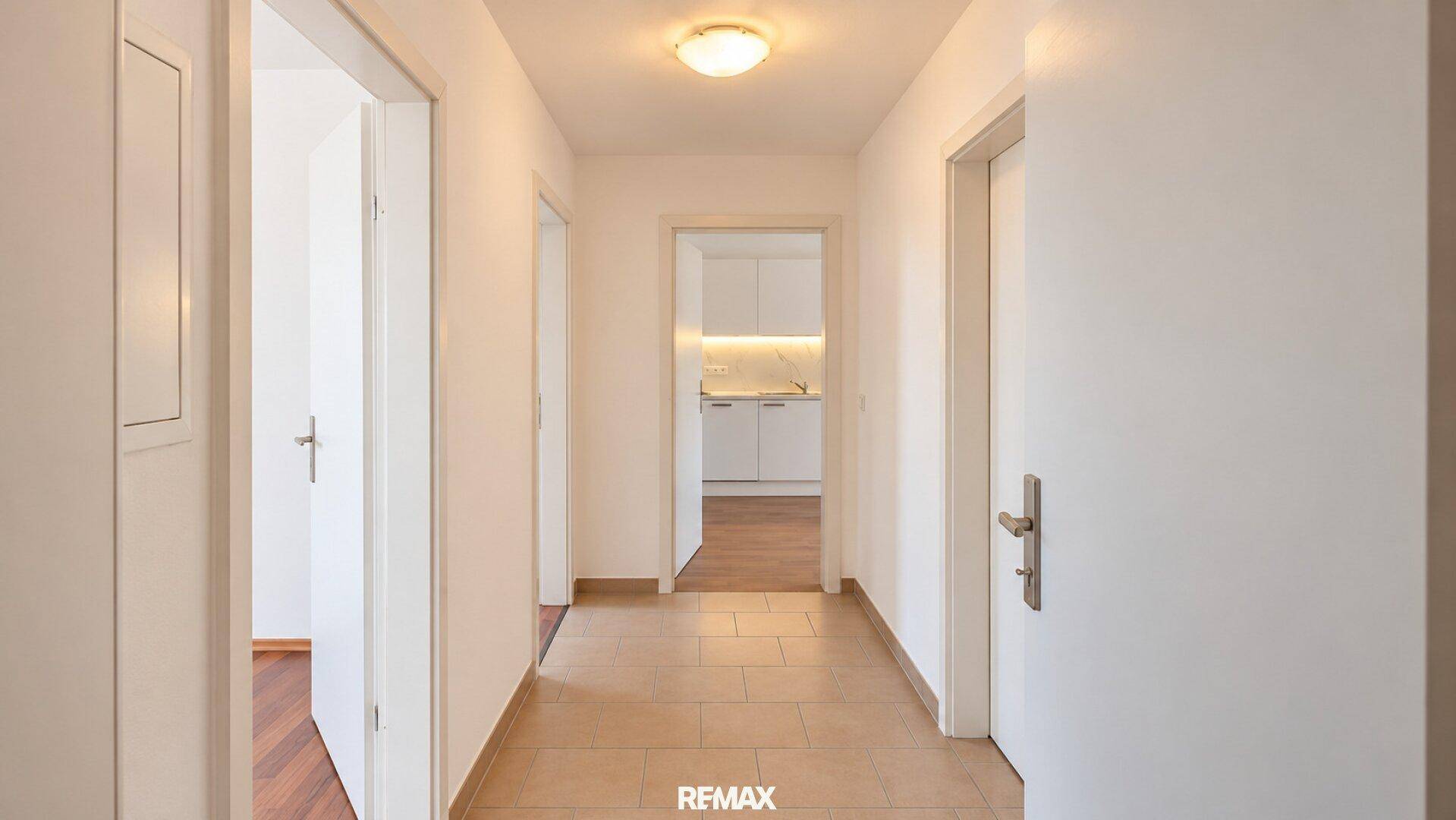Wohnung 3 Dachgeschoss Vorraum