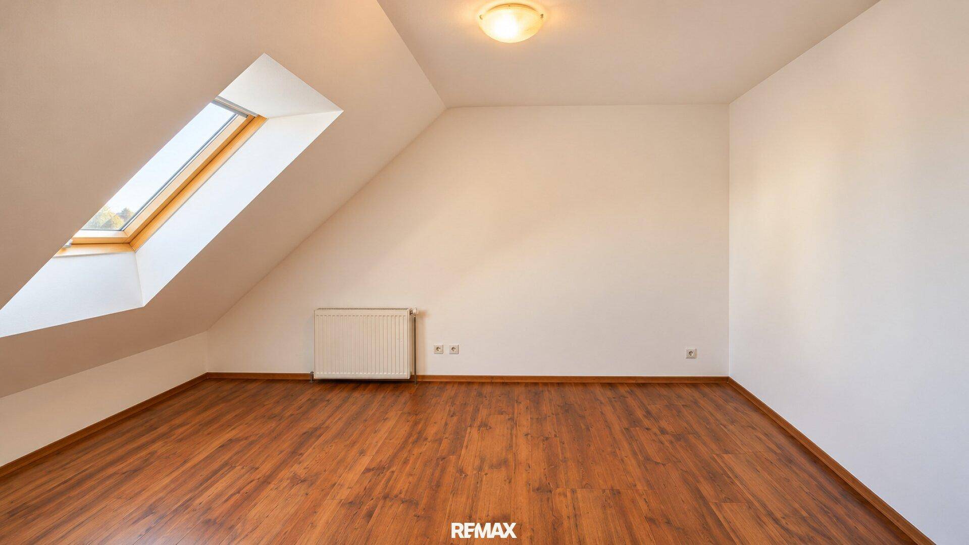 Wohnung 3 Dachgeschoss Wohnzimmer