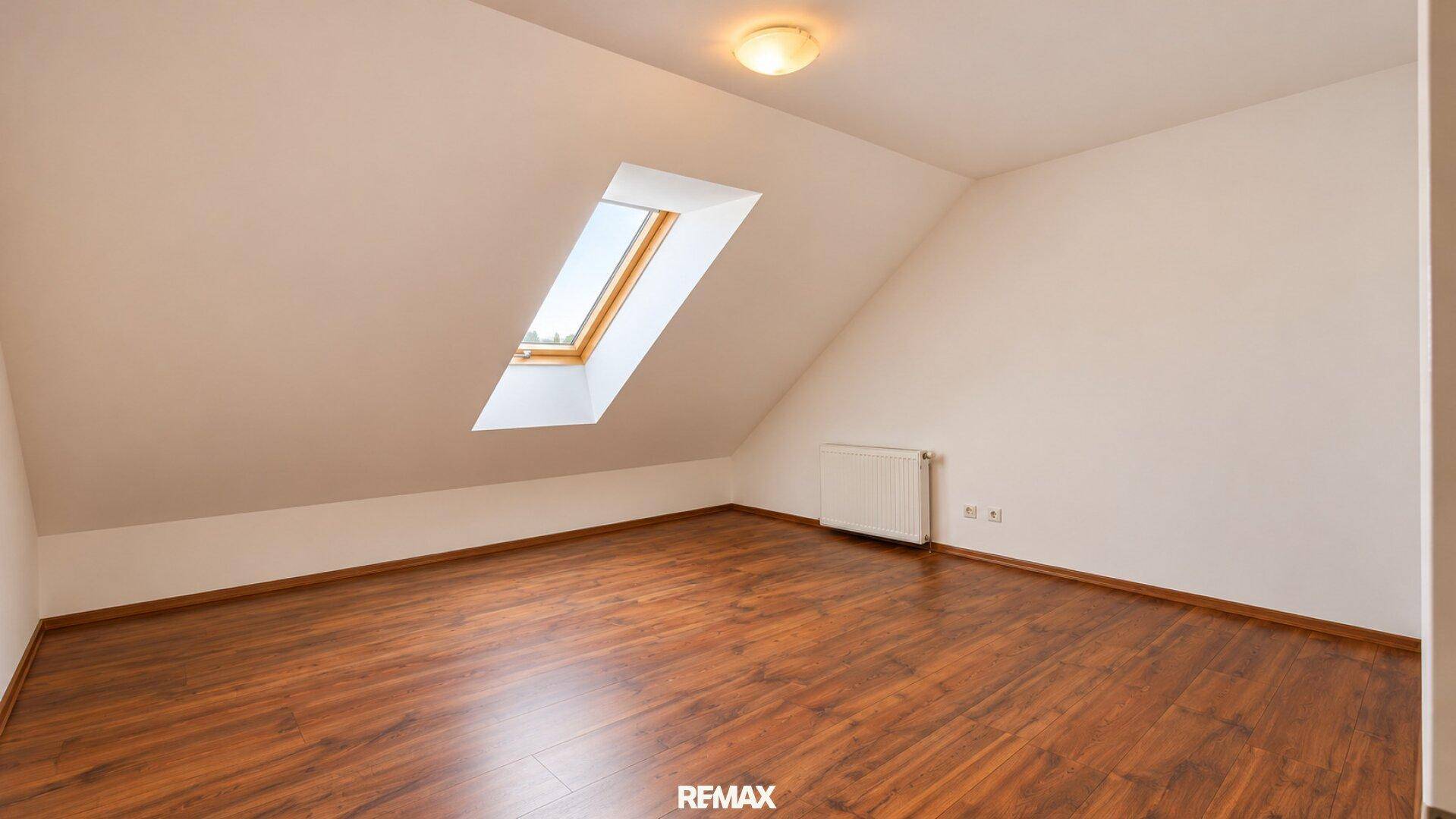 Wohnung 3 Dachgeschoss Wohnzimmer