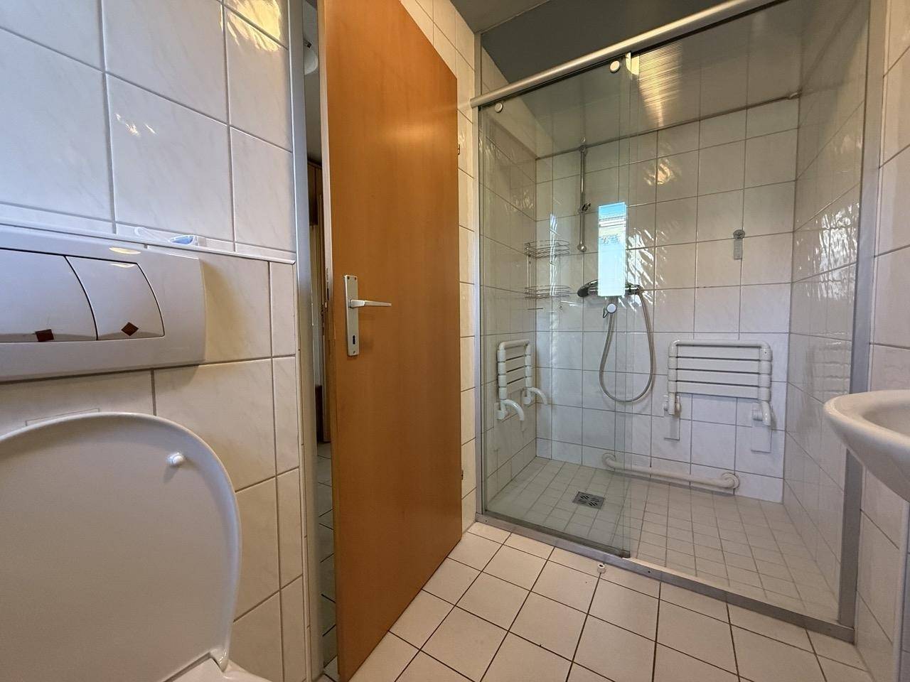 Dusche EG