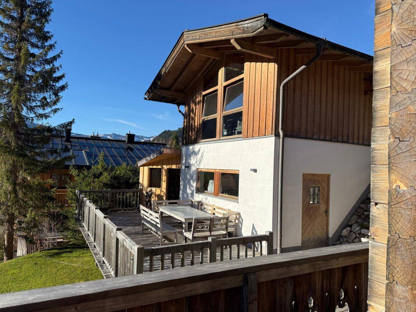 Luxuschalet Zweitwohnsitz – Panoramablick &amp; Toplage - Ansicht 3