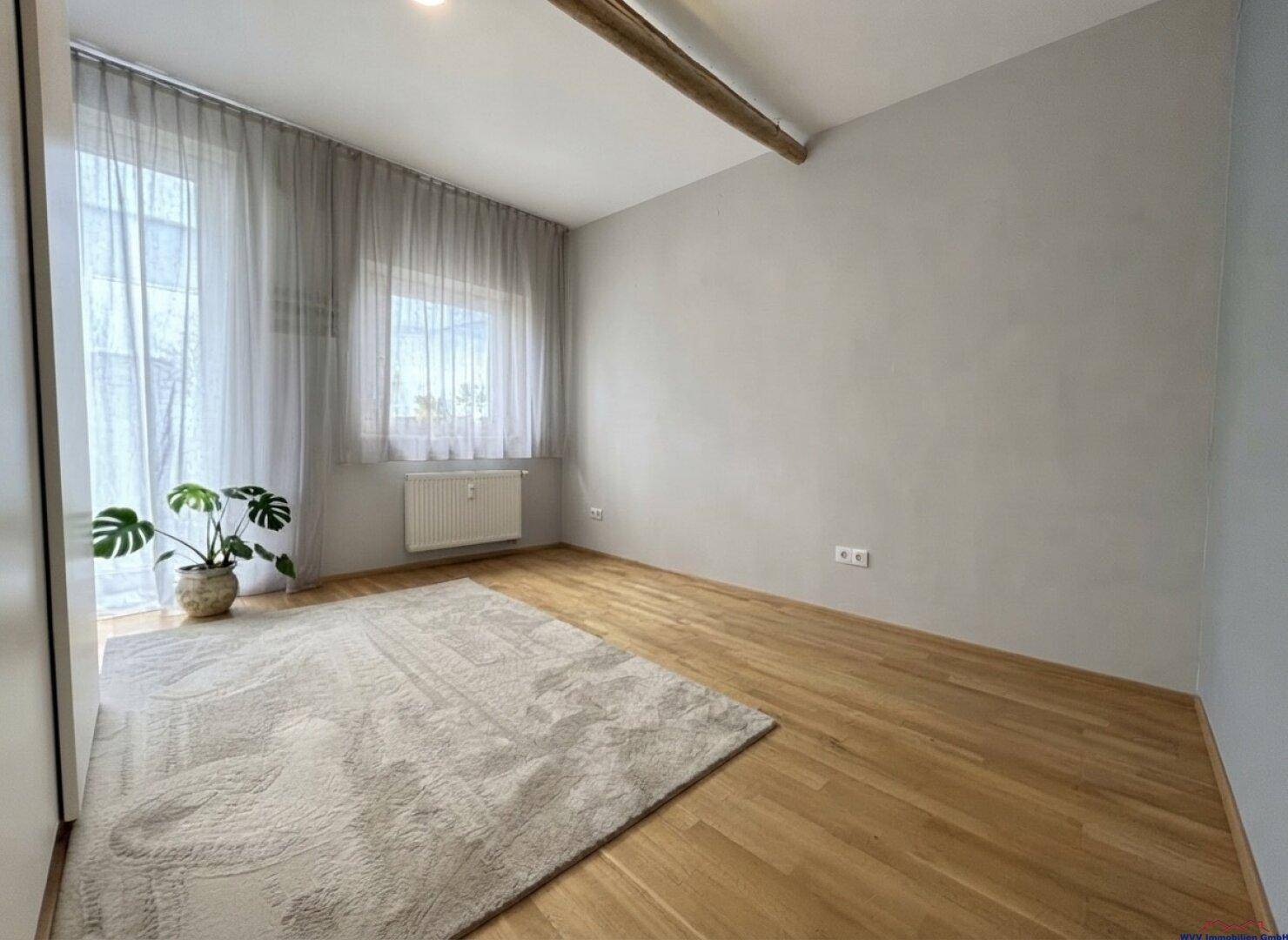 Kinderzimmer/Home Office