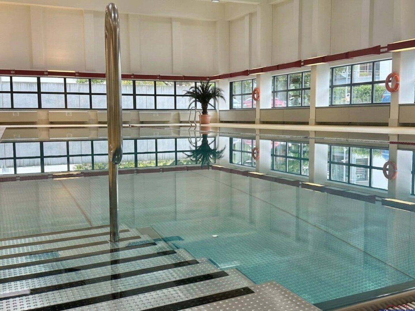 Hallenbad