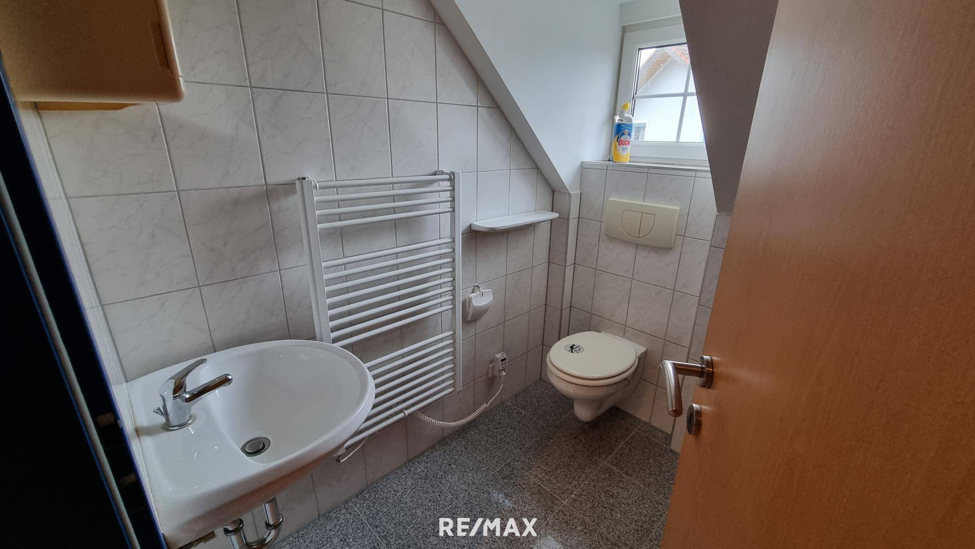Bad mit WC und Dusche