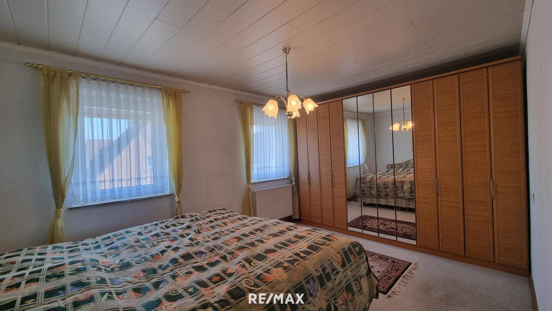 Schlafzimmer - OG