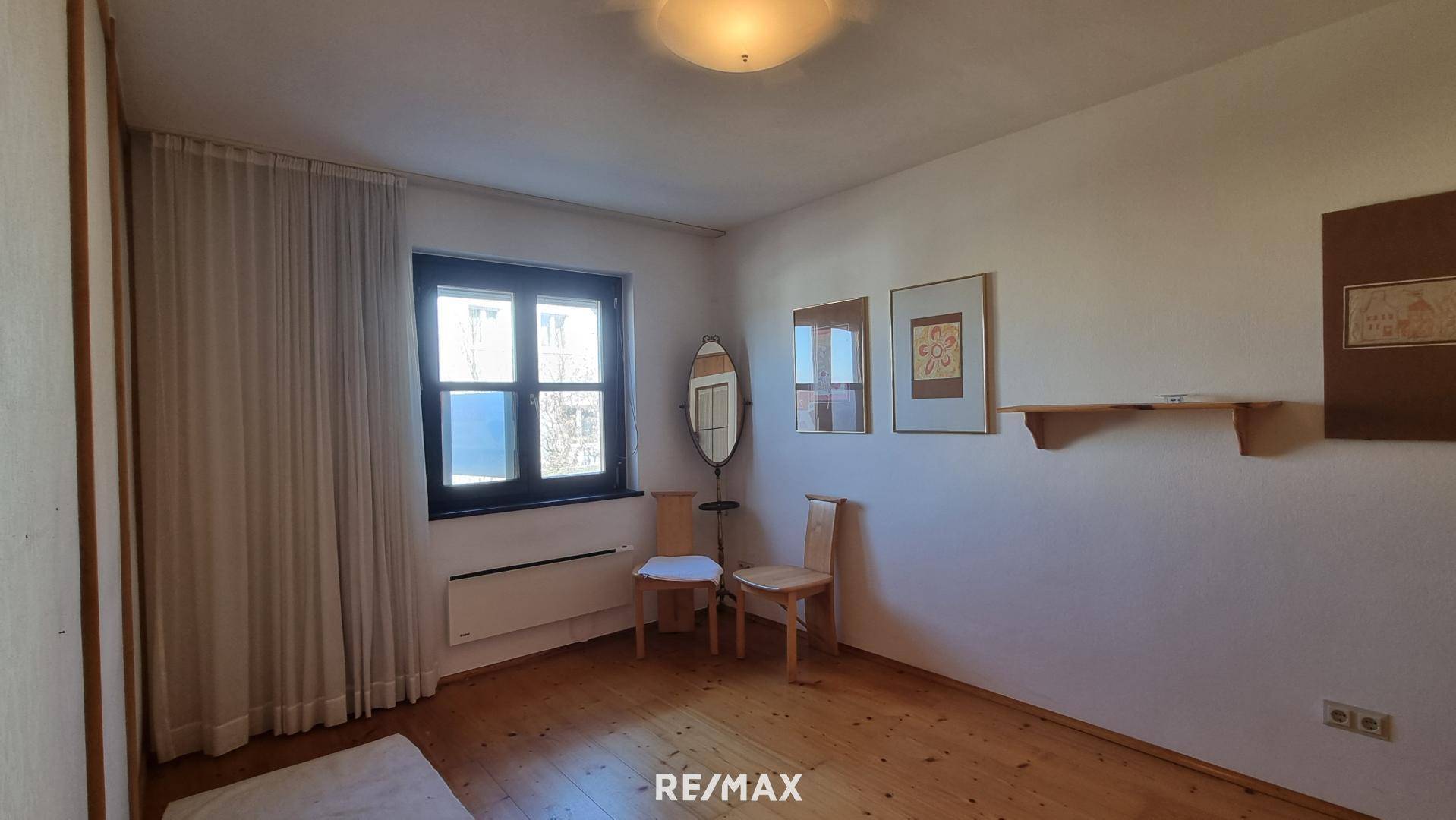 Zimmer 1 OG