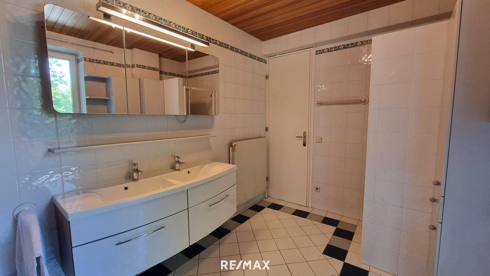 OG Badezimmer