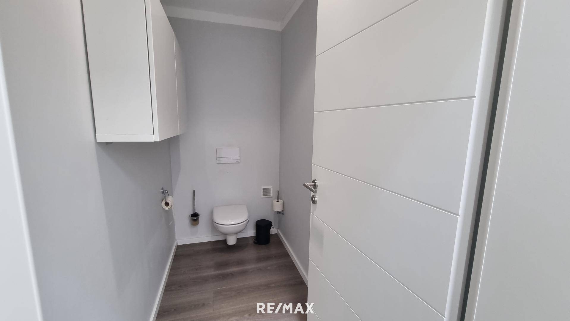 OG WC
