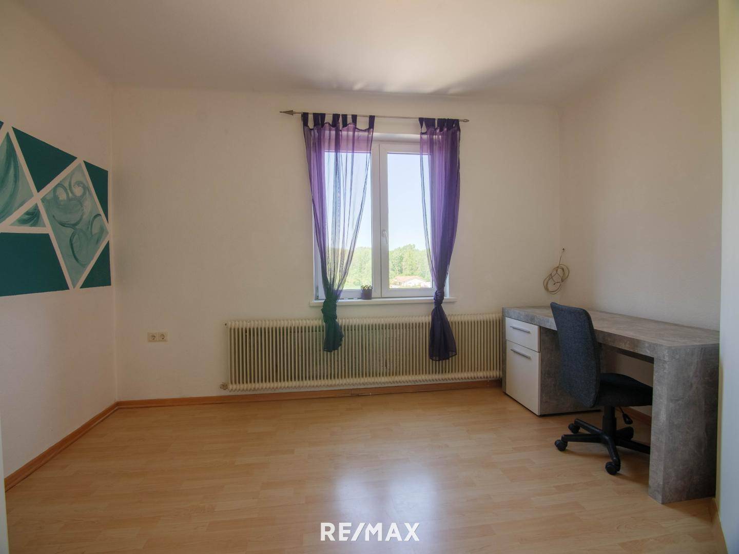 15.) Zimmer OG