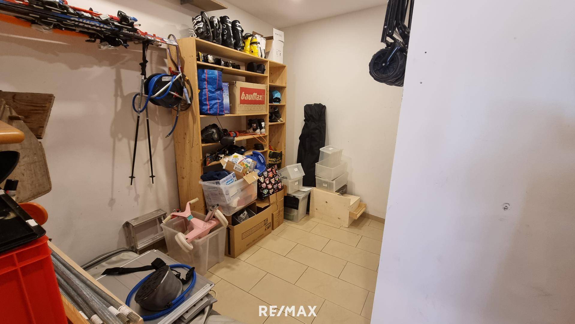 EG Abstellraum Wohnung OG