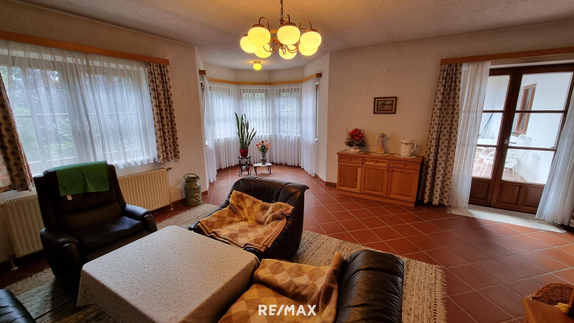 Wohnzimmer mit Erker