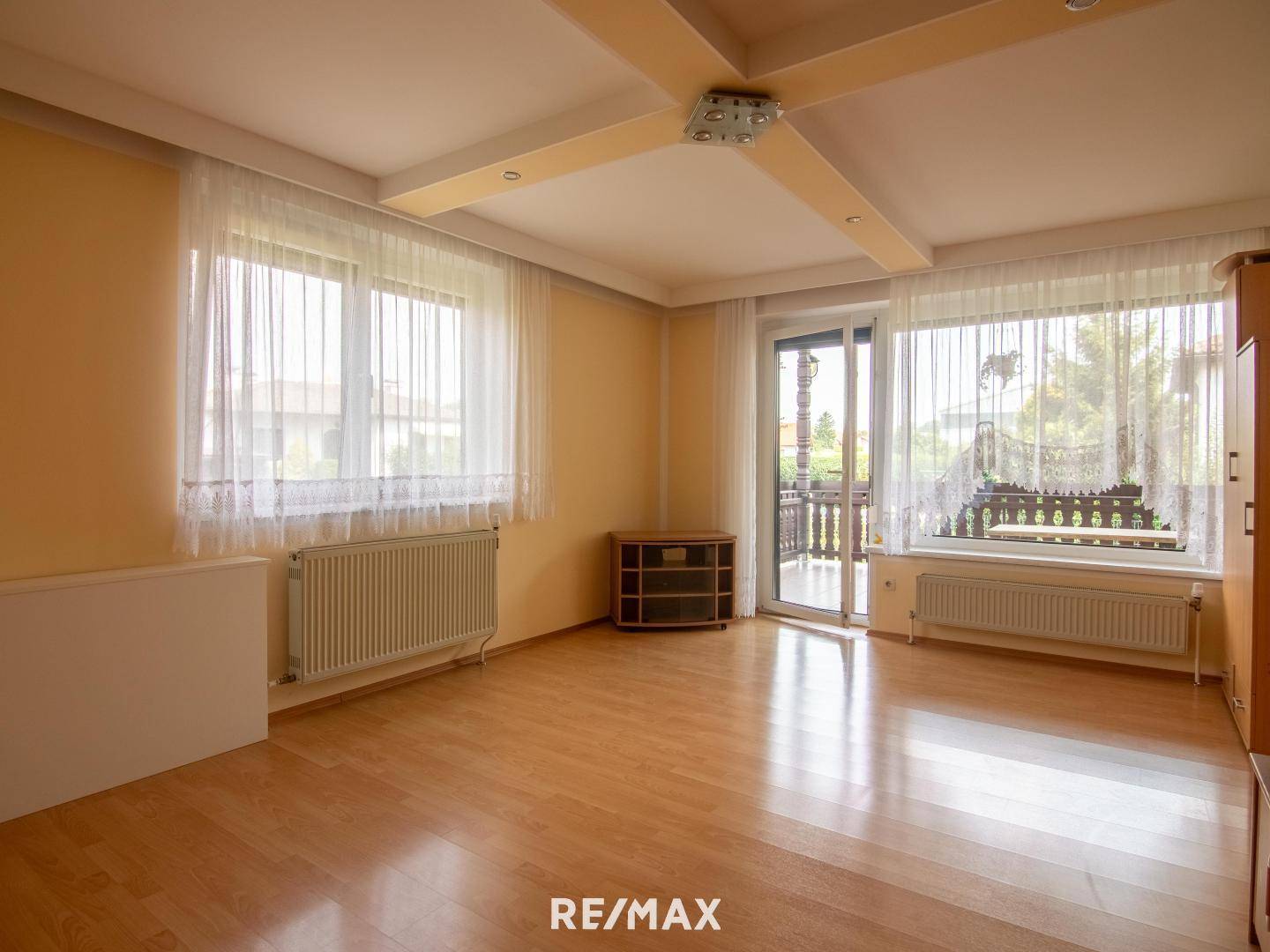 5.) Wohnzimmer EG