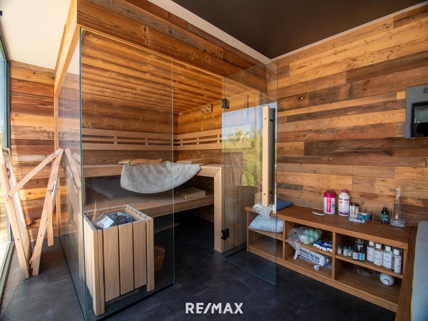 27.) Sauna