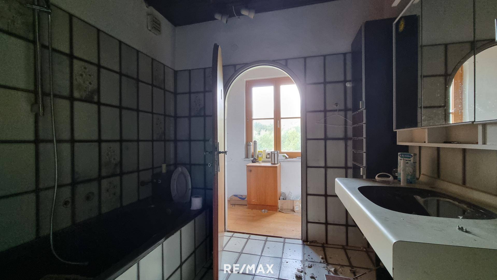 OG Badezimmer 2