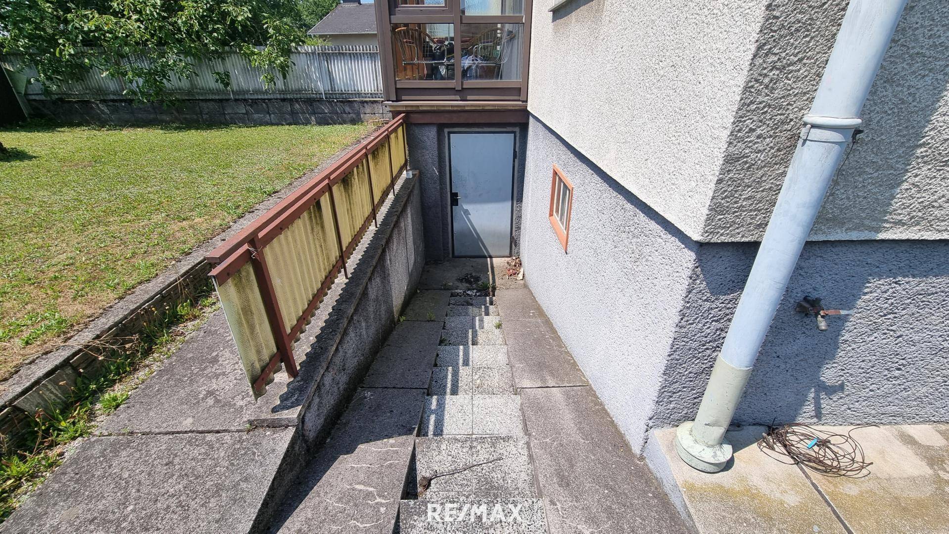 Zugang Keller Außen