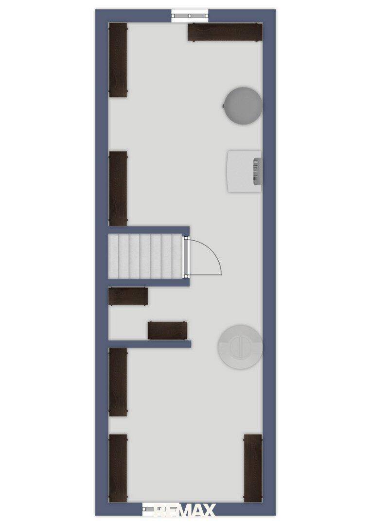 Grundriss des Obergeschosses mit Treppe und klarer Raumaufteilung.