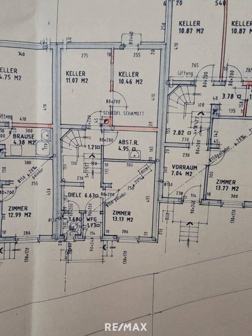 Historischer Grundriss des Kellergeschosses mit Kellerräumen und Abstellflächen.