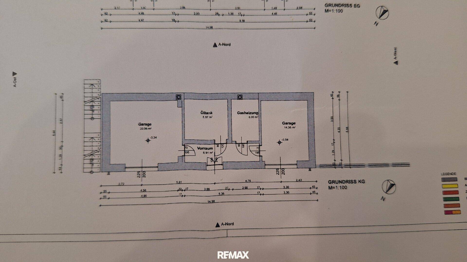 Grundriss des Kellergeschosses mit zwei Garagen, einem Öltankraum und der Gasheizung.
