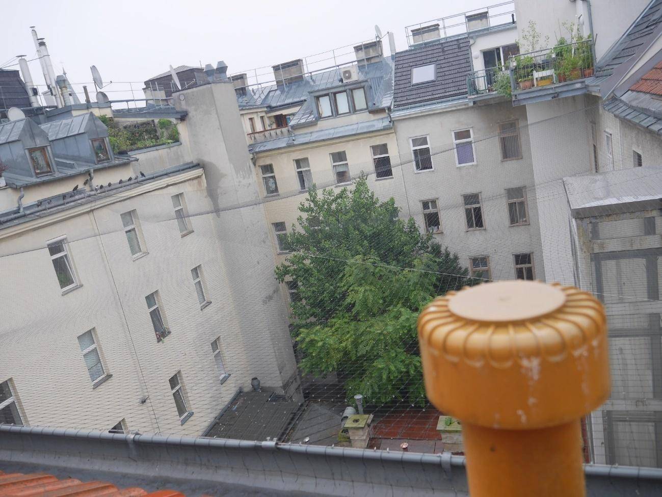 image022
