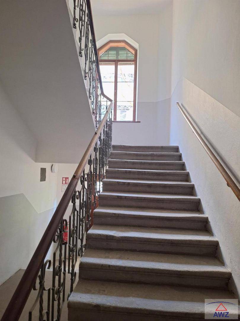 Charmante Galeriewohnung in ruhiger Toplage nahe Augarten! – pohled 5