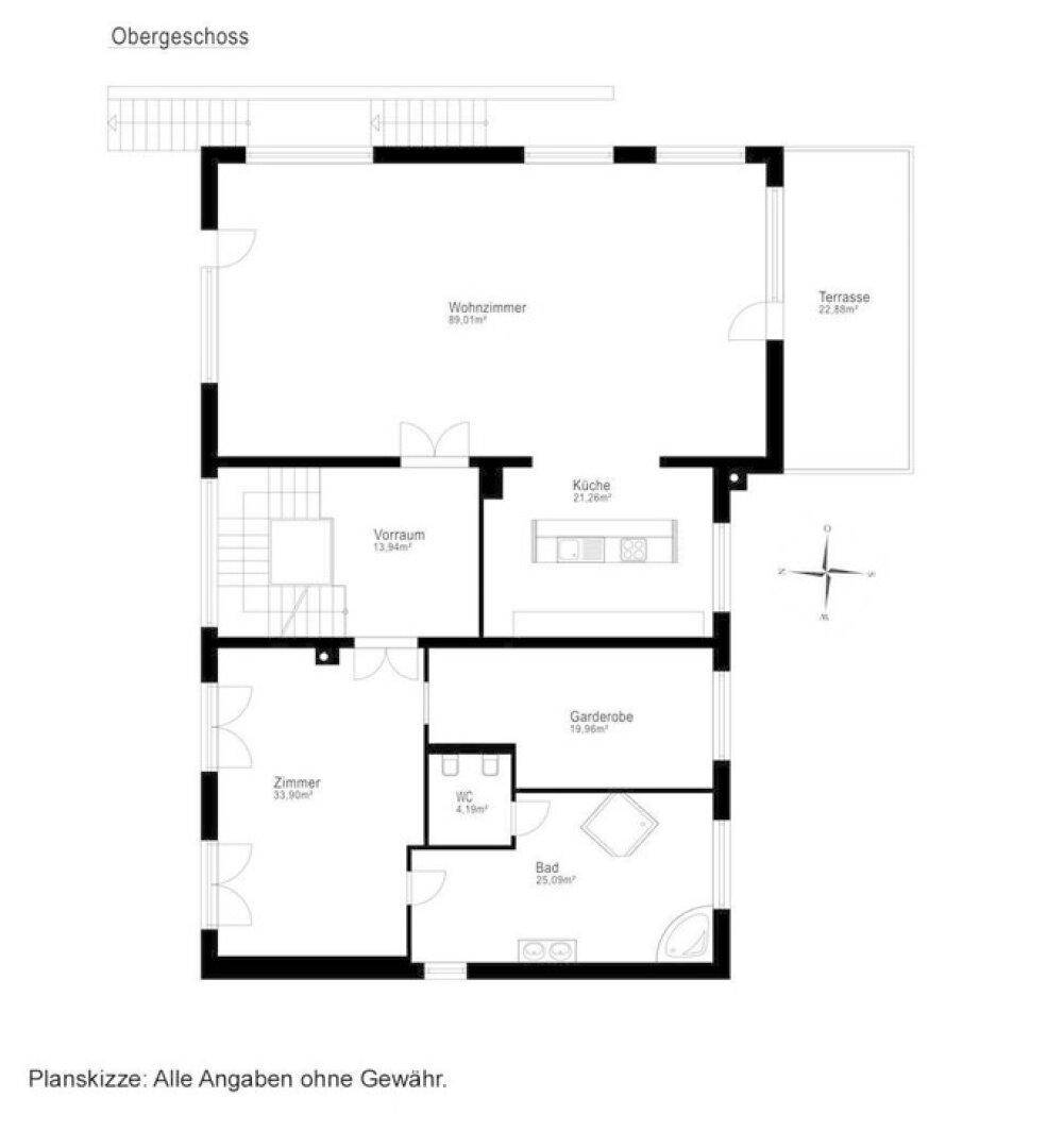 Grundriss des Obergeschosses mit Wohnzimmer, Küche, Bad und Terrasse.