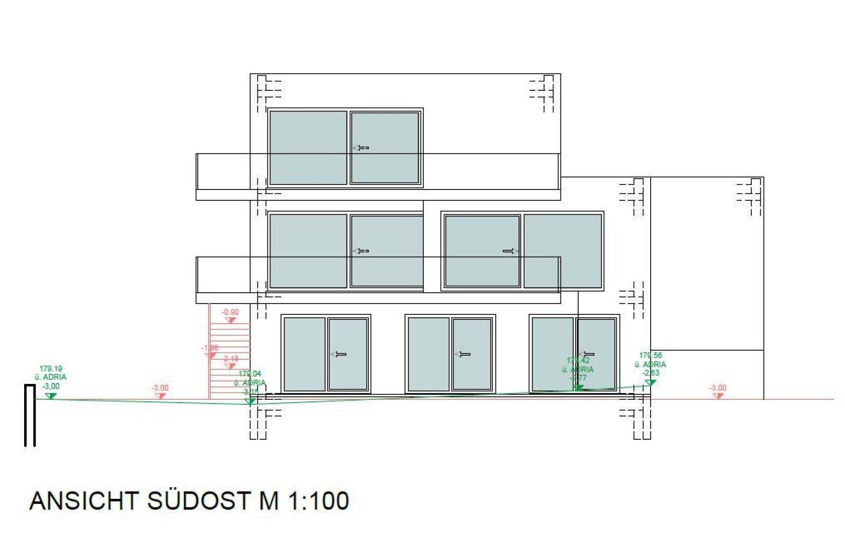 Architektonische Ansicht der Südostfassade mit mehreren Balkonen und großen Fenstern.