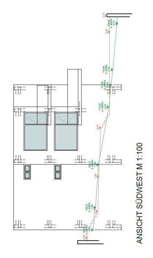 Architektonische Ansicht der Südwestfassade des Gebäudes mit Fensteröffnungen.