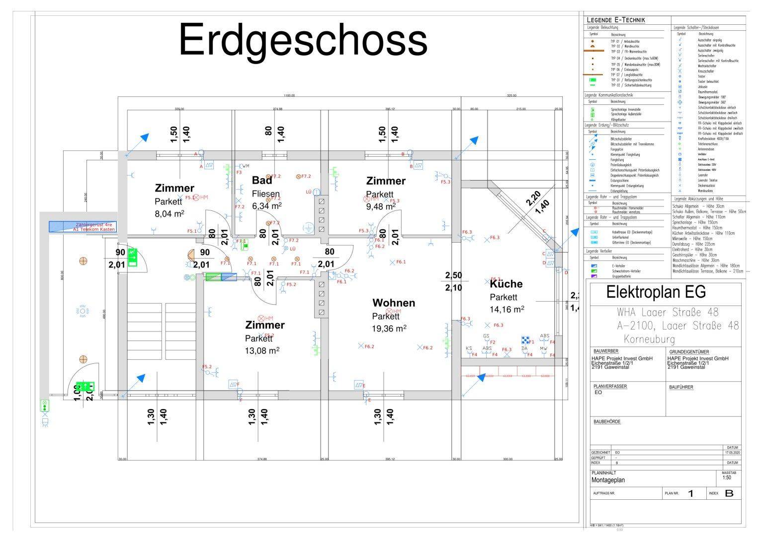 Grundriss des Erdgeschosses mit Zimmern, Bad, Wohnbereich und Küche, inklusive Maßen.