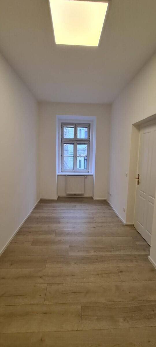 2,5 Zimmer Wohnung in Biedermeierhaus - Widok 2
