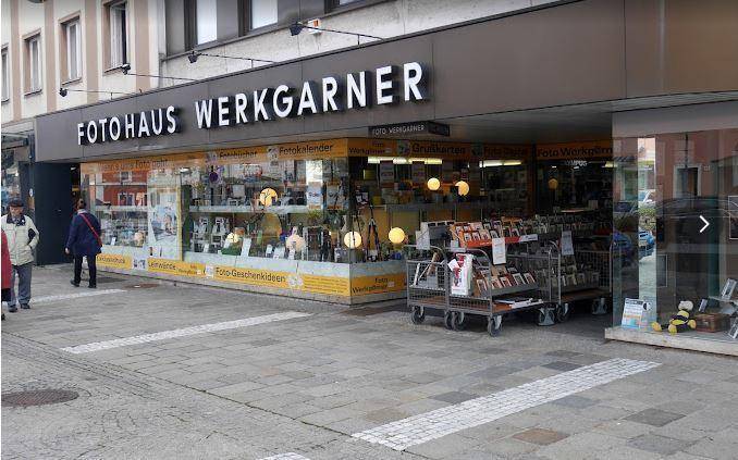 Weithin bekannter Standort - Mitten am Kaiser-Josef-Platz - Ideal für Handel oder Dienstleister ! - Ansicht 2