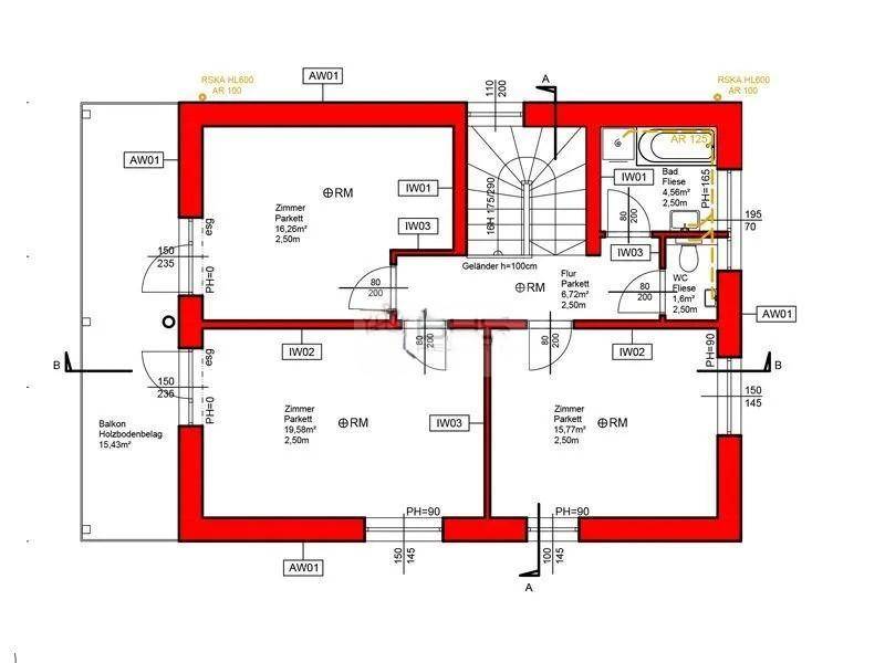 Grundriss des Obergeschosses mit drei Zimmern, Bad und WC, sowie Zugang zu einem Balkon.