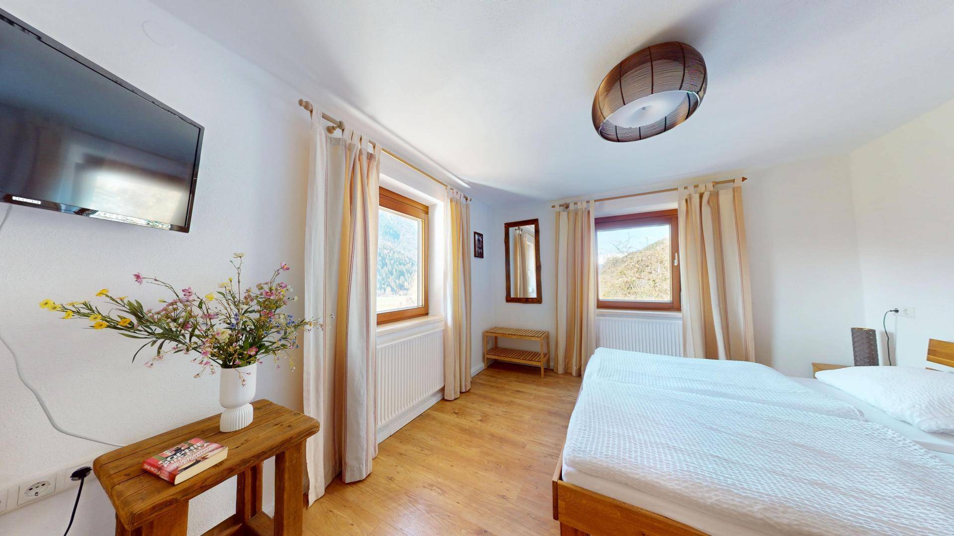 Schlafzimmer EG