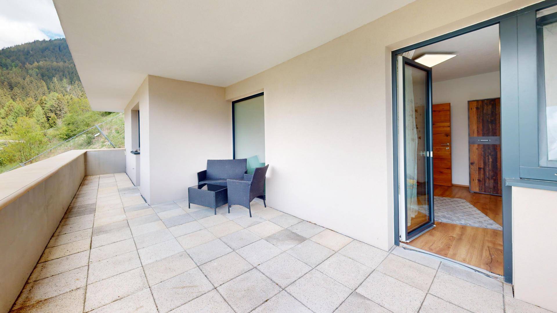 2. OG Balkon