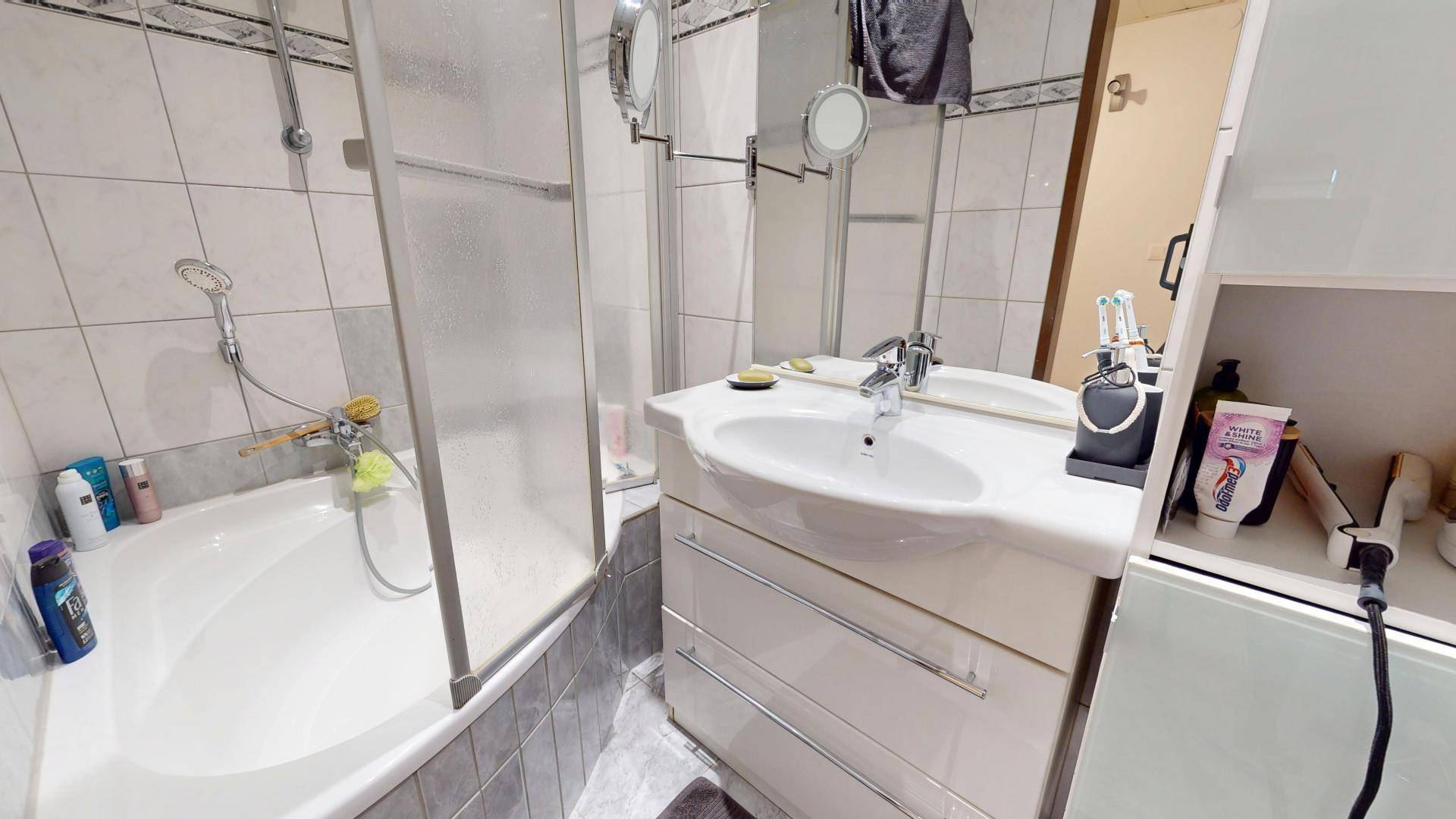2. OG Badezimmer