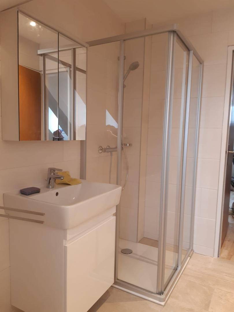 Dusche mit WC
