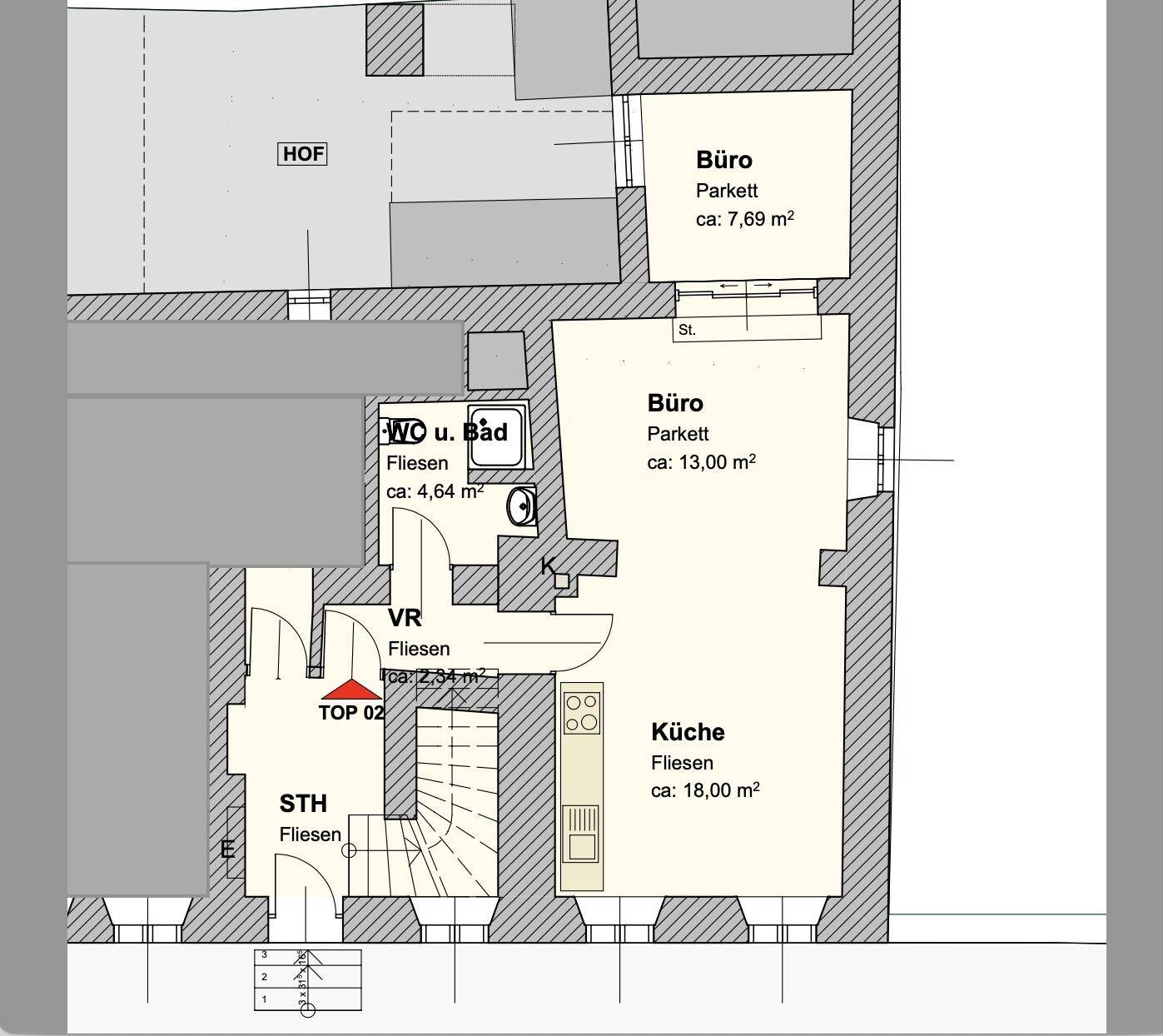 Grundrissplan mit Büros, Küche, Wohn- und Badbereich sowie Treppenhaus und Vorraum.