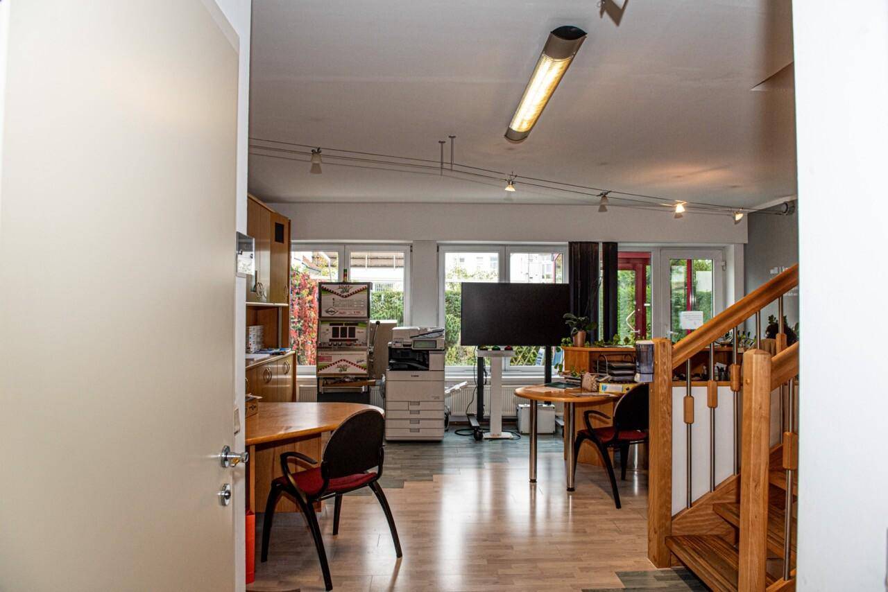Büro EG