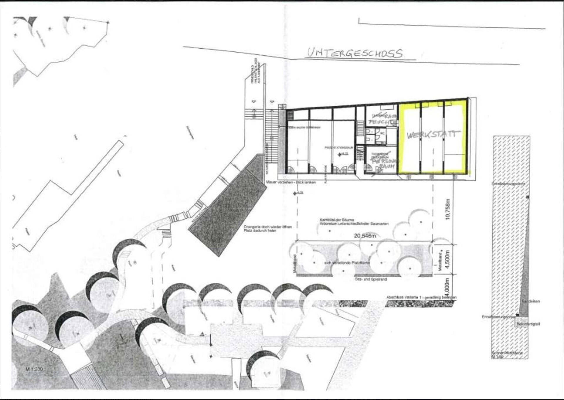 Grundriss des Untergeschosses mit Werkstatt und Außenbereich.