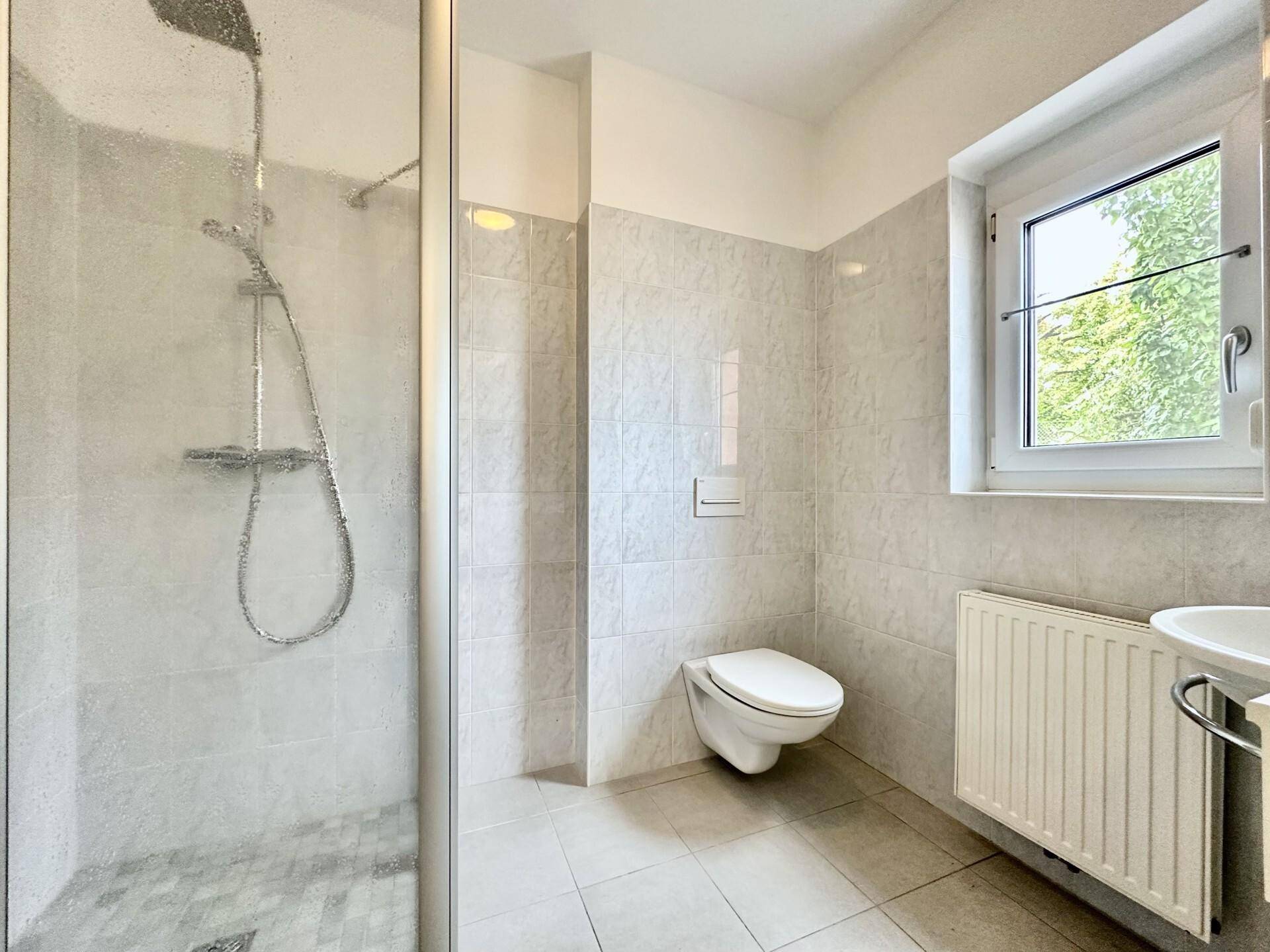 Badezimmer EG