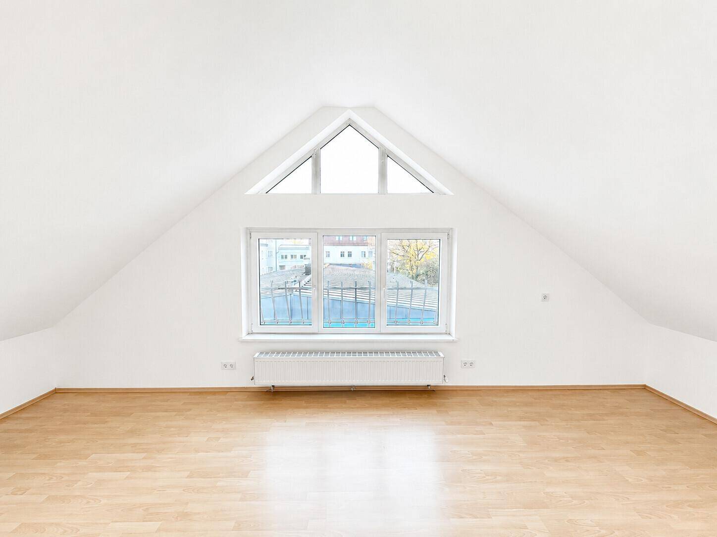Charmantes Dachgeschoss-Schnäppchen in Steyr: 3 Zimmer auf großzügigen 102 m² – pohled 3